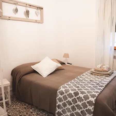 Bed & Breakfast Accogliente Casa *