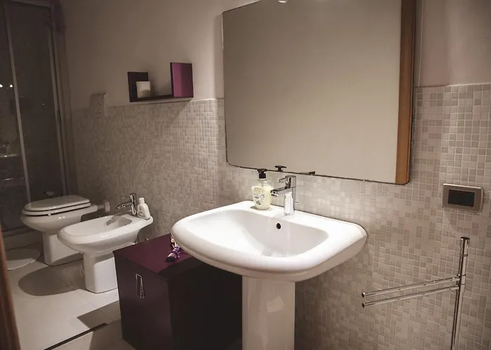 Bed and Breakfast Accogliente Casa Λιβόρνο