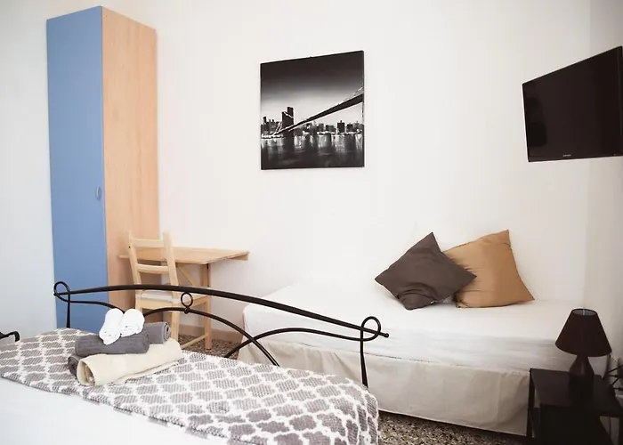 Bed and Breakfast Accogliente Casa Λιβόρνο