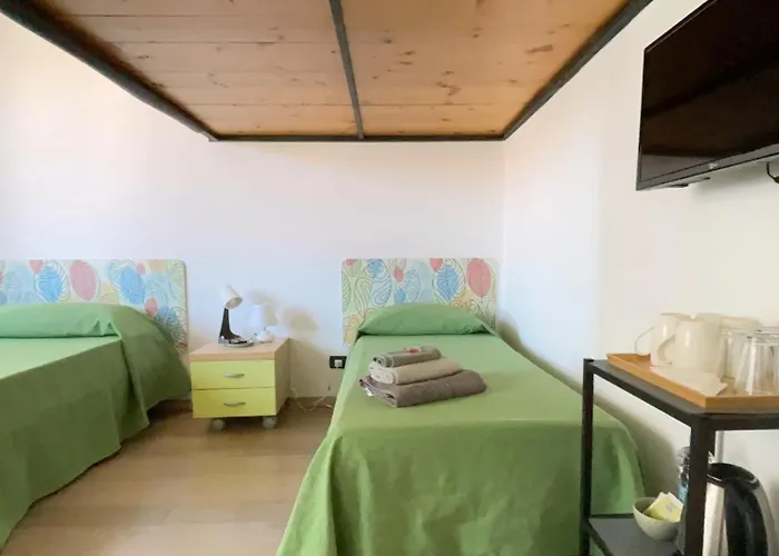 Bed and Breakfast Accogliente Casa *